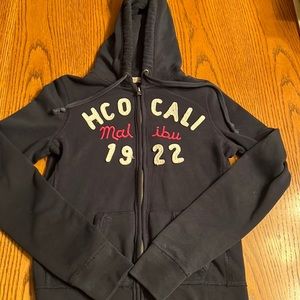 Women’s medium hollister zip up hoodie navy blue